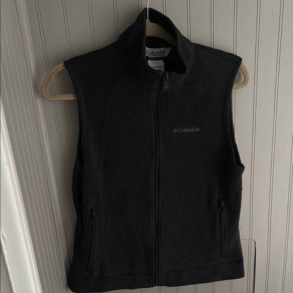 Columbia Black vest women size S